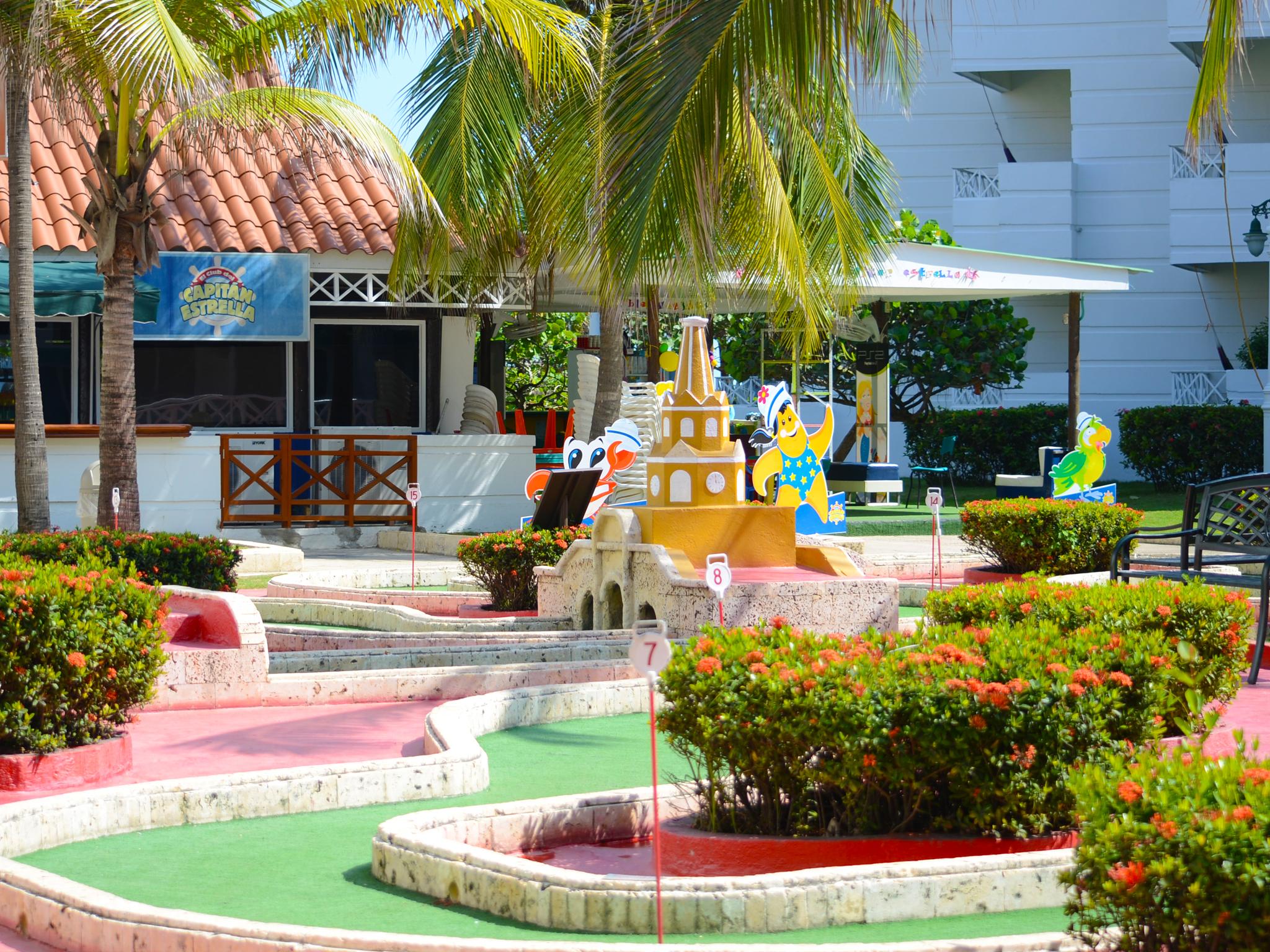 Hotel Las Americas Casa De Playa Cartagena  Exterior foto Miniature golf course in Cancún, Mexico