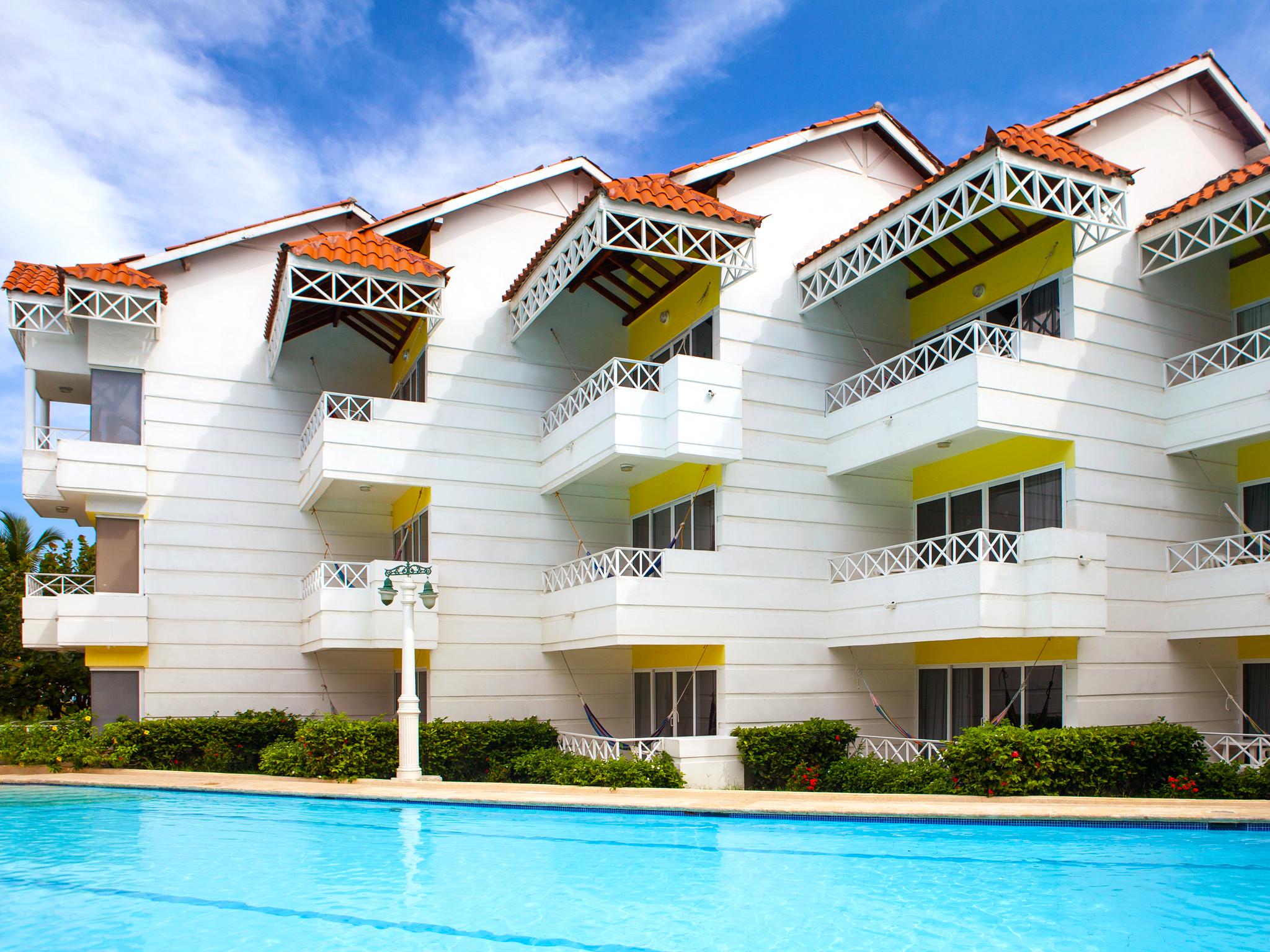 Hotel Las Americas Casa De Playa Cartagena  Exterior foto Club Med Phuket